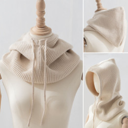Detachable knitted hat