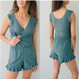 One-piece swimming costume with built-in bra pads