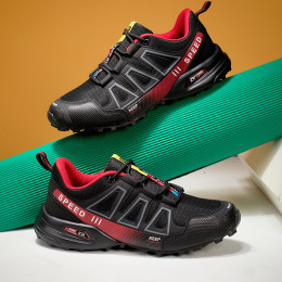 Outdoor mountaineering breathable shock absorbing hiking shoes