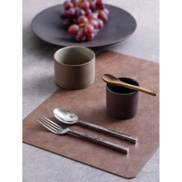 Insulated double-sided placemat with cowhide texture