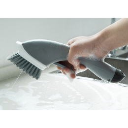 Kitchen Anti skid long handle automatically add detergent spray water clean brush
