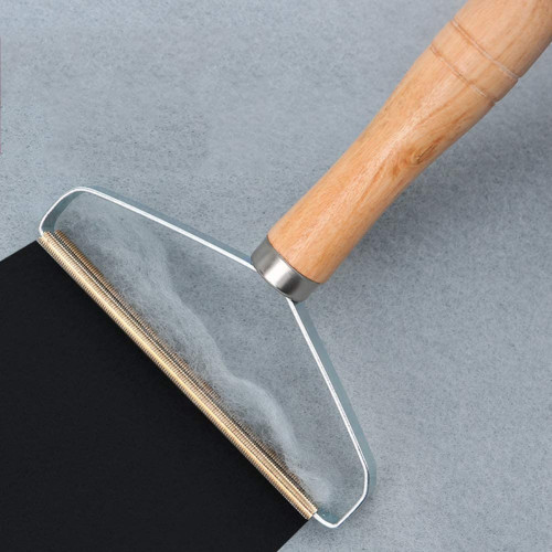 Portable Manual Defuzzer Wood Lint Remover with Pure Copper Head, Beech Handle